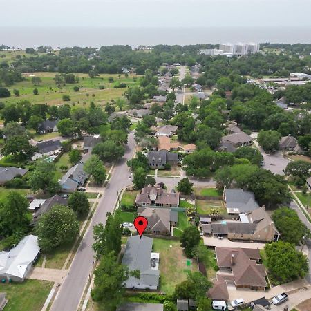 Ranch Home Gem 5Br Home Sleeps 12 With Game Room Gulfport Eksteriør billede