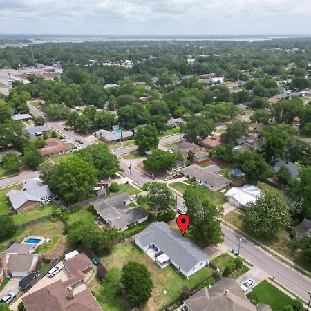 Ranch Home Gem 5Br Home Sleeps 12 With Game Room Gulfport Eksteriør billede