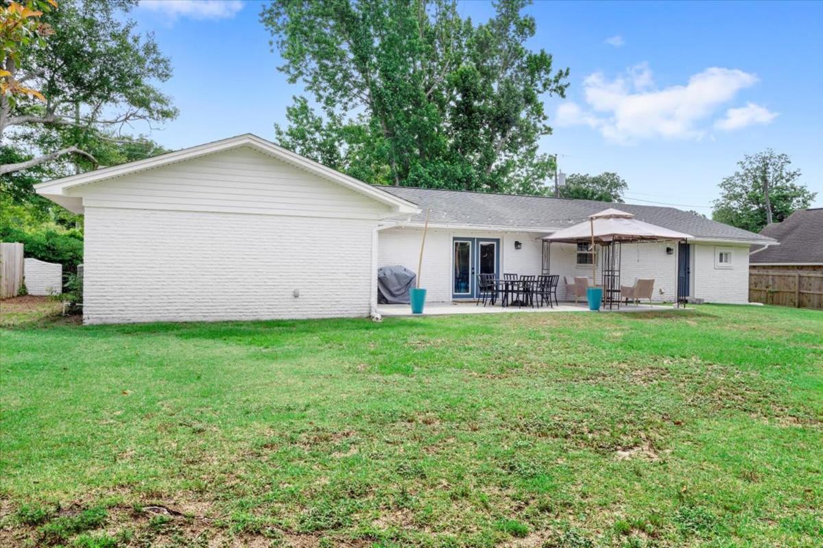 Ranch Home Gem 5Br Home Sleeps 12 With Game Room Gulfport Eksteriør billede