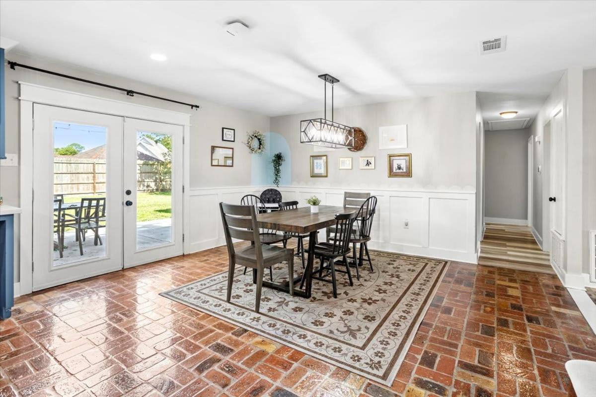 Ranch Home Gem 5Br Home Sleeps 12 With Game Room Gulfport Eksteriør billede
