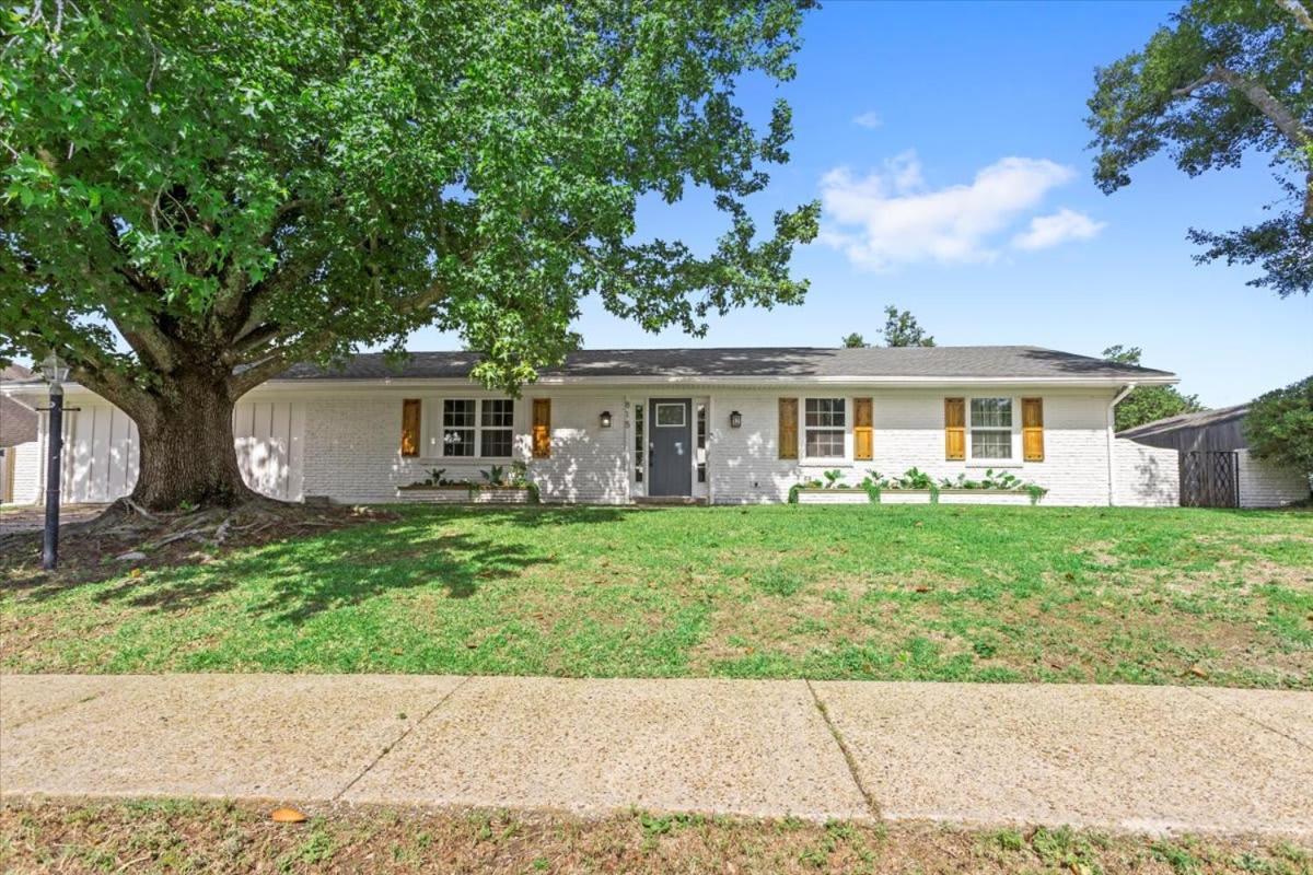 Ranch Home Gem 5Br Home Sleeps 12 With Game Room Gulfport Eksteriør billede