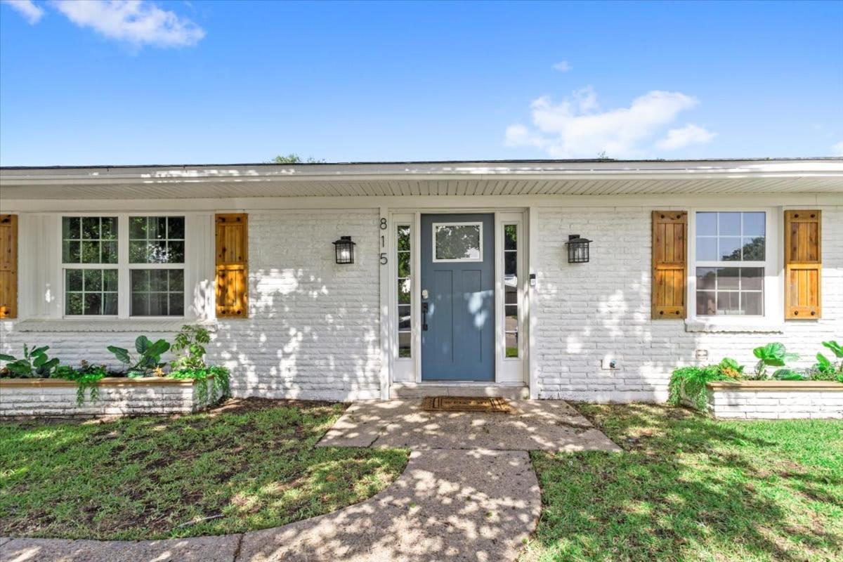 Ranch Home Gem 5Br Home Sleeps 12 With Game Room Gulfport Eksteriør billede
